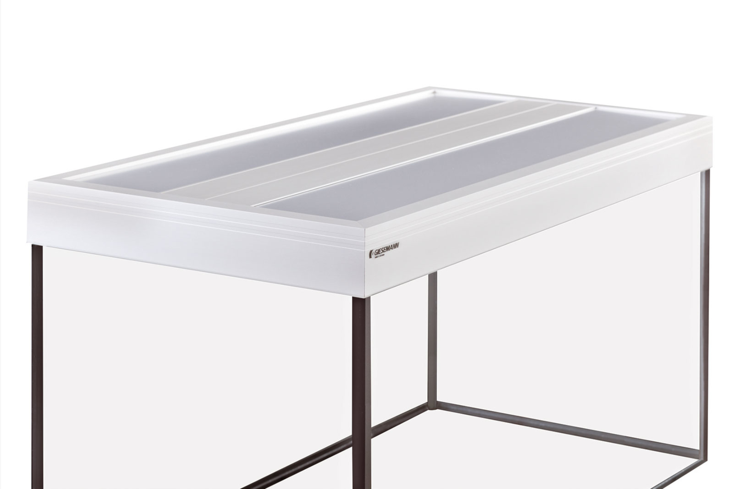 Hochbeet-Pflanzkasten weiß auf schmalem Metallgestell