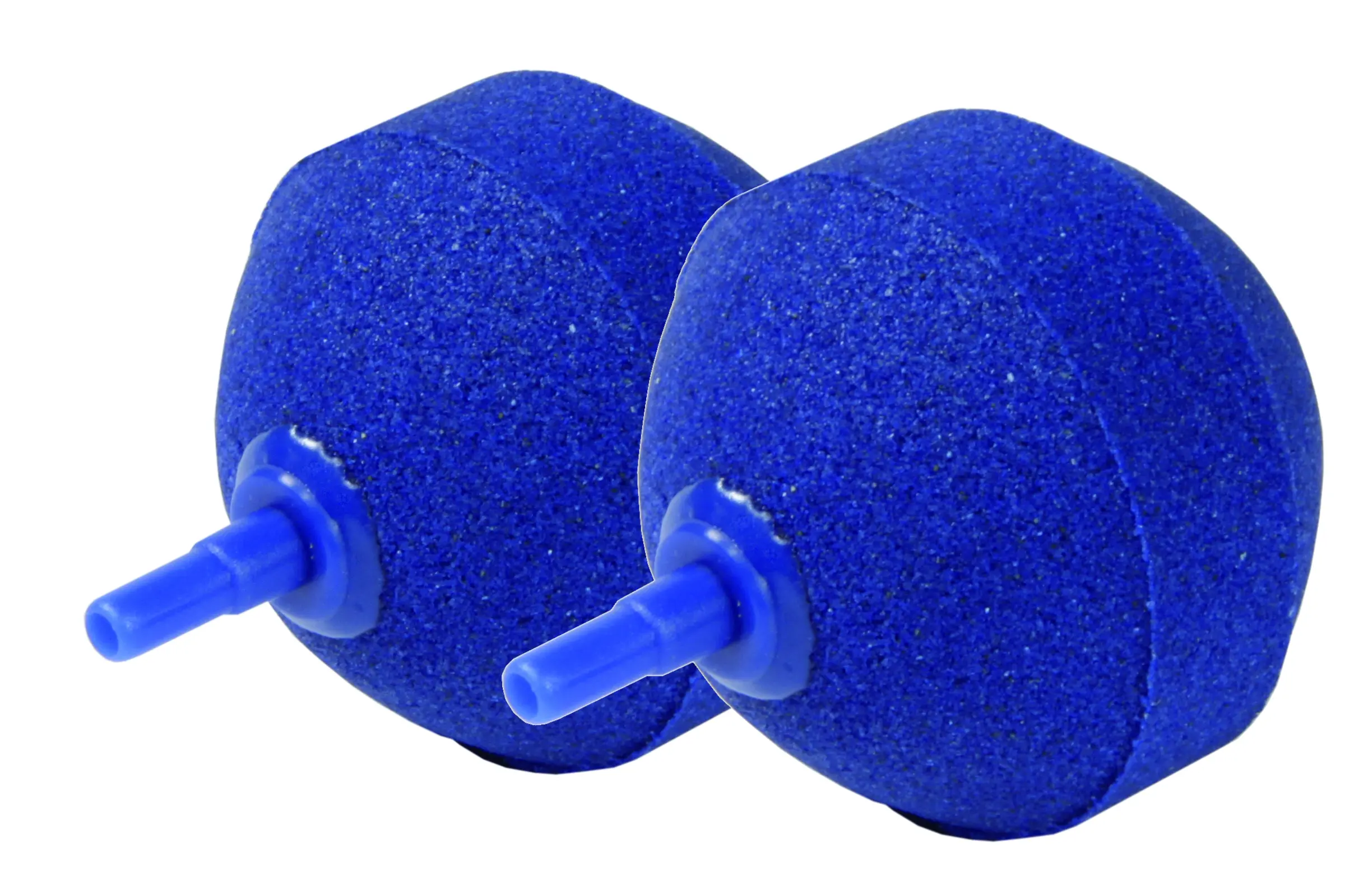 Zwei runde blaue Aquarien-Luftsteine mit Schlauchtüllen, grobporiger Oberfläche für Sauerstoffzufuhr