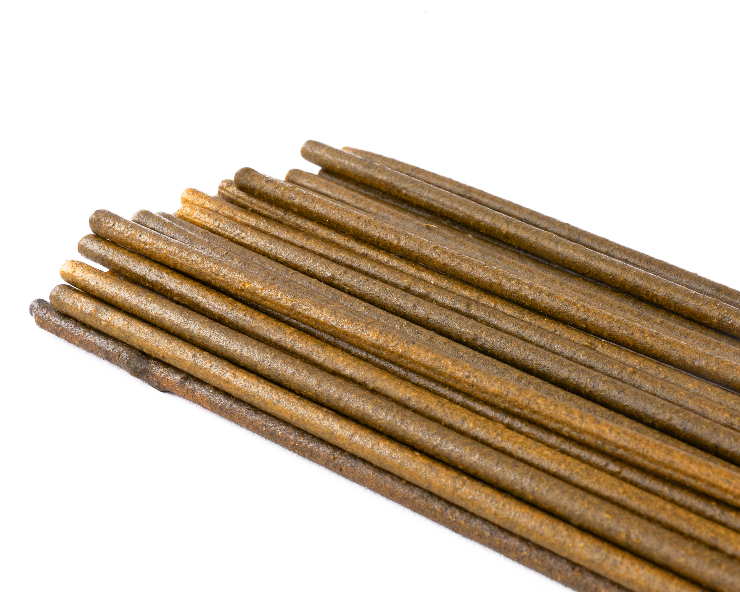 Beschichtete Schweißelektroden auf weißem Hintergrund