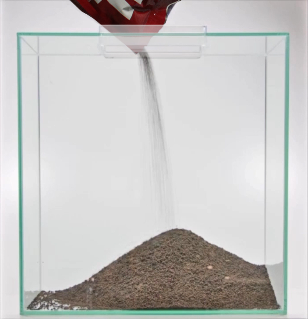 Fluval Stratum f. Pflanzen und Garnelen 2 kg Fluval Stratum f. Pflanzen und Garnelen 2 kg