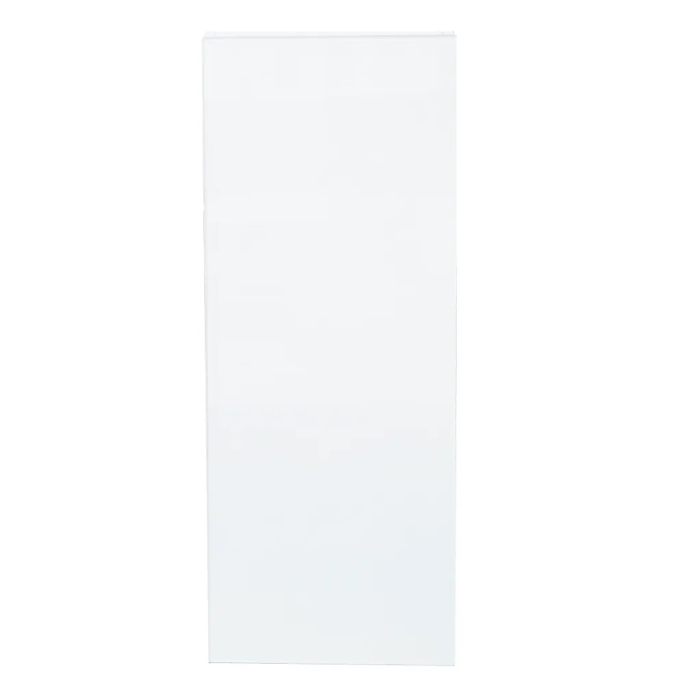 Weißes hochglänzendes rechteckiges Glastür-Panel als Möbelfront, frontal vor neutralem Hintergrund
